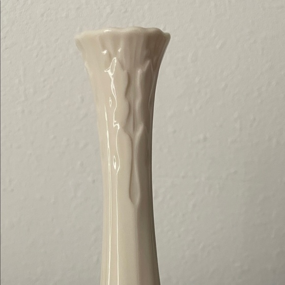 Lenox Elegant Cream Vase - Picture 2 of 5